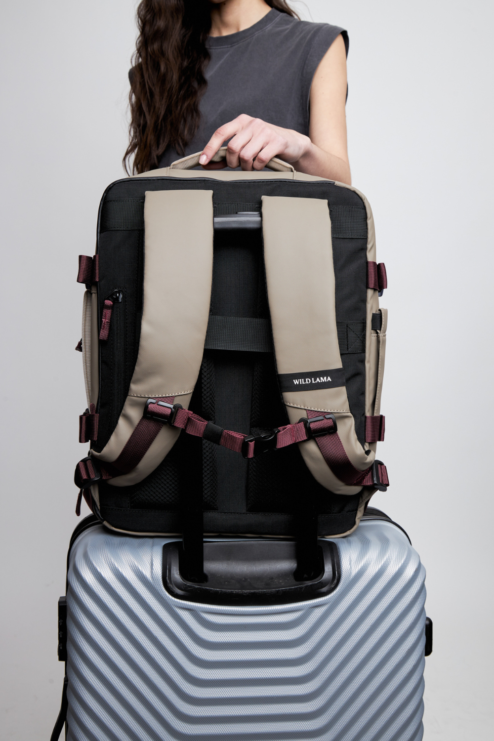 Mochila Travel Baku M Reciclada Beige 26 Lts.