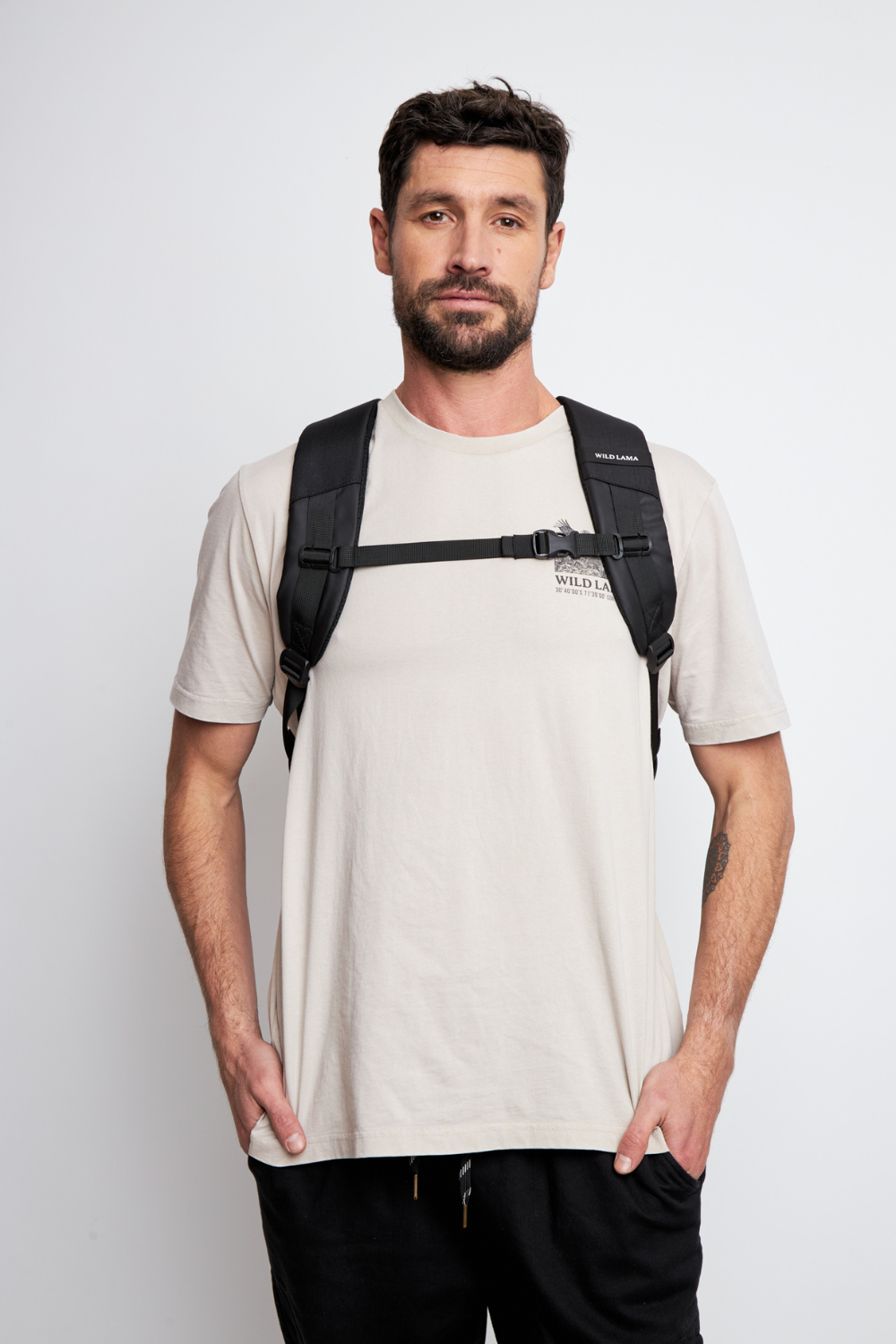 Mochila Travel Baku M Reciclada Negra 26 Lts.
