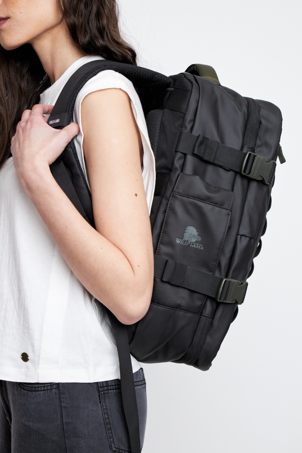 Mochila Travel Baku M Reciclada Negra 26 Lts.