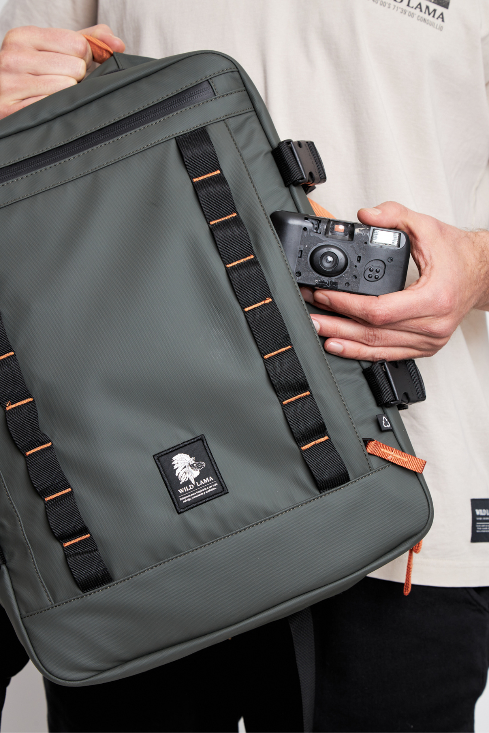 Mochila Travel Baku M Reciclada Verde 26 Lts.