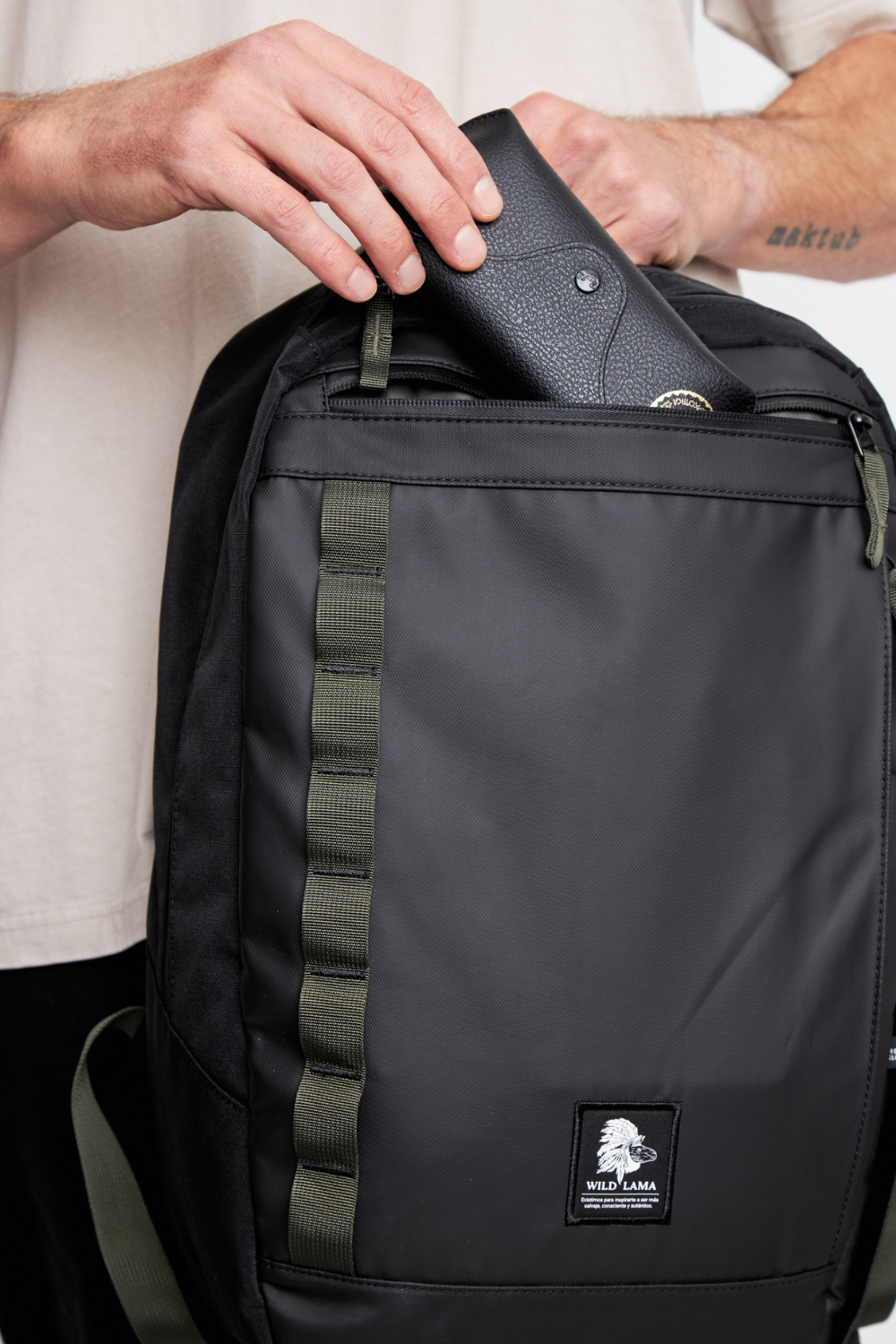 Mochila Travel Baku S Reciclada Negra 21 Lts.
