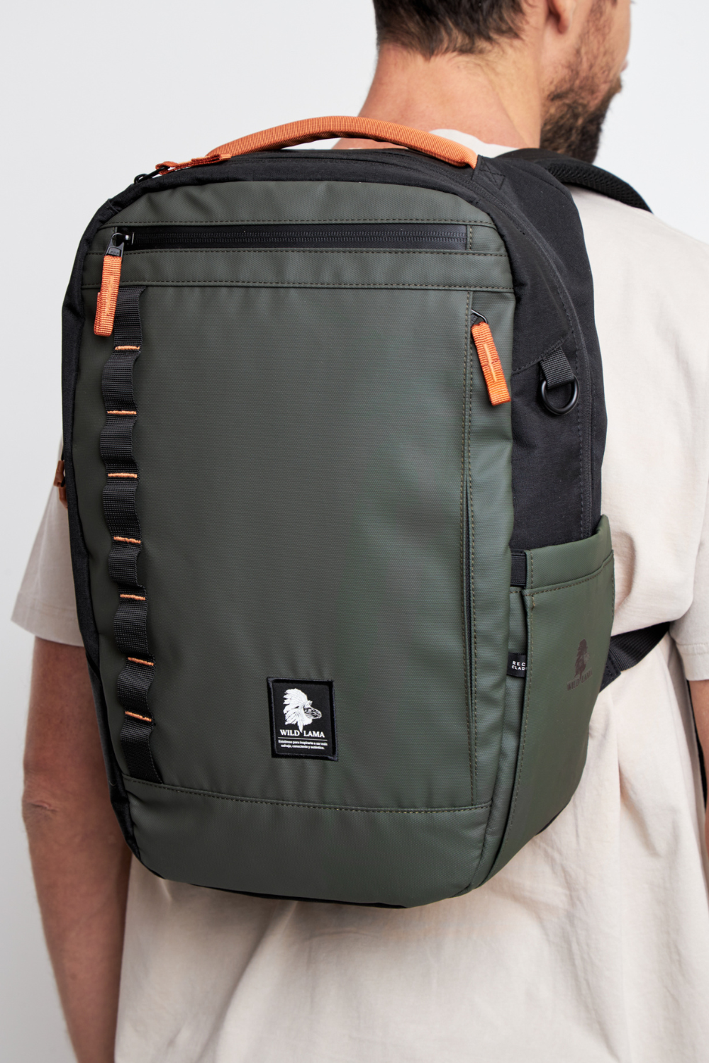 Mochila Travel Baku S Reciclada Verde 21 Lts.