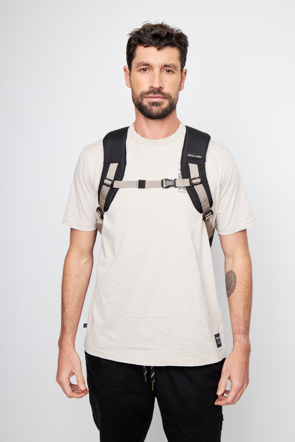 Mochila Travel Nala L Reciclada Gris Azulado 35 Lts.