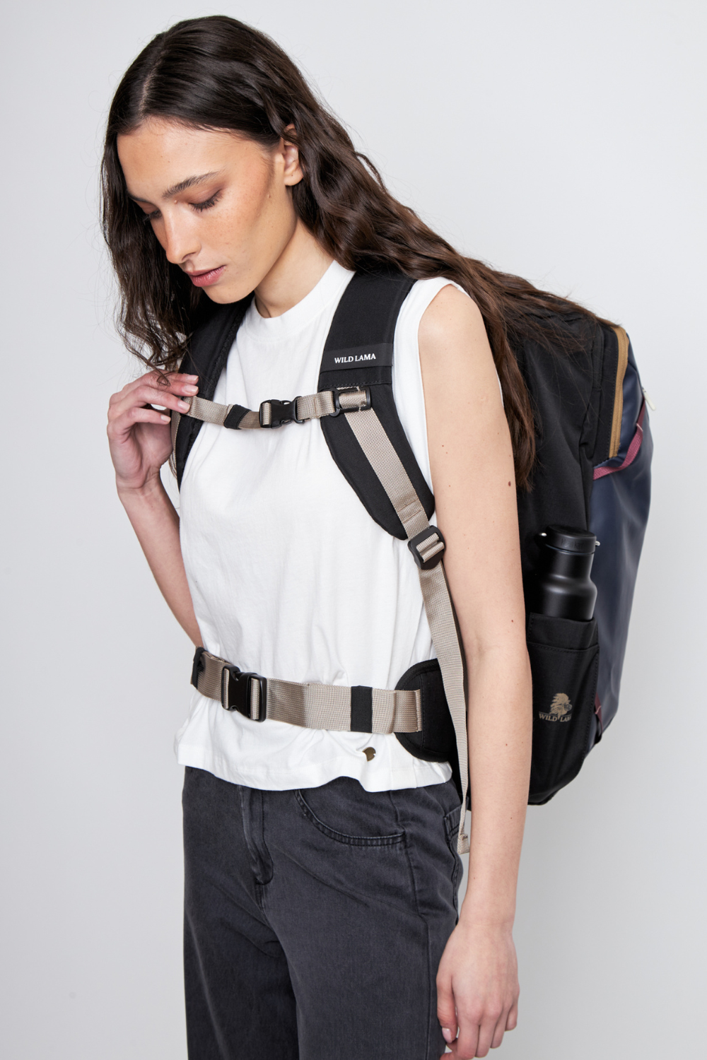Mochila Travel Nala L Reciclada Gris Azulado 35 Lts.