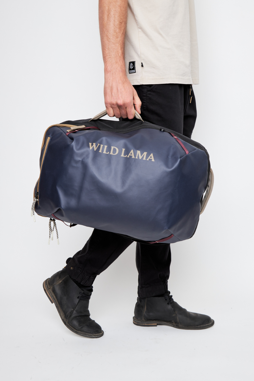 Mochila Travel Nala L Reciclada Gris Azulado 35 Lts.