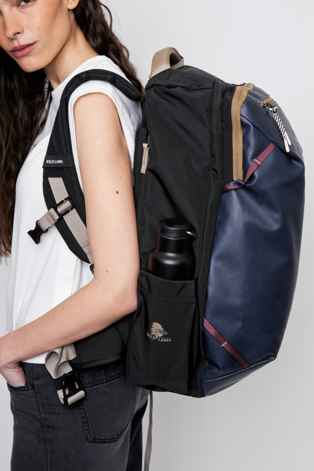 Mochila Travel Nala L Reciclada Gris Azulado 35 Lts.