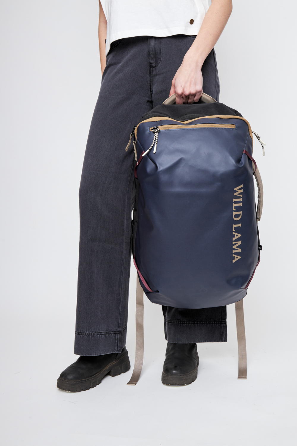 Mochila Travel Nala L Reciclada Gris Azulado 35 Lts.