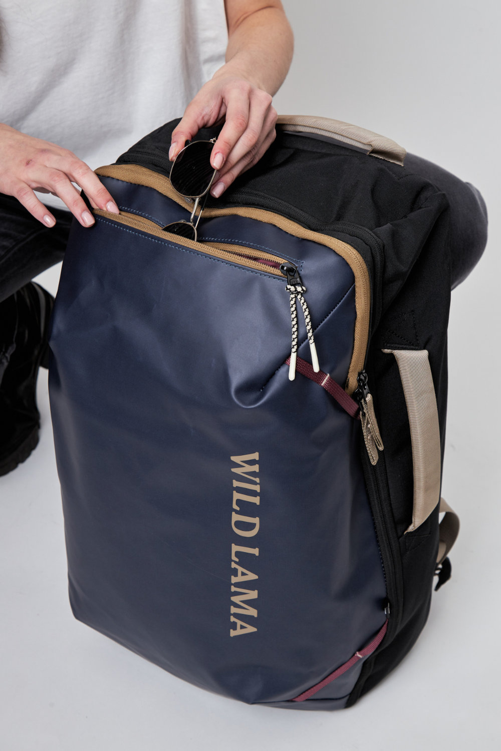 Mochila Travel Nala L Reciclada Gris Azulado 35 Lts.