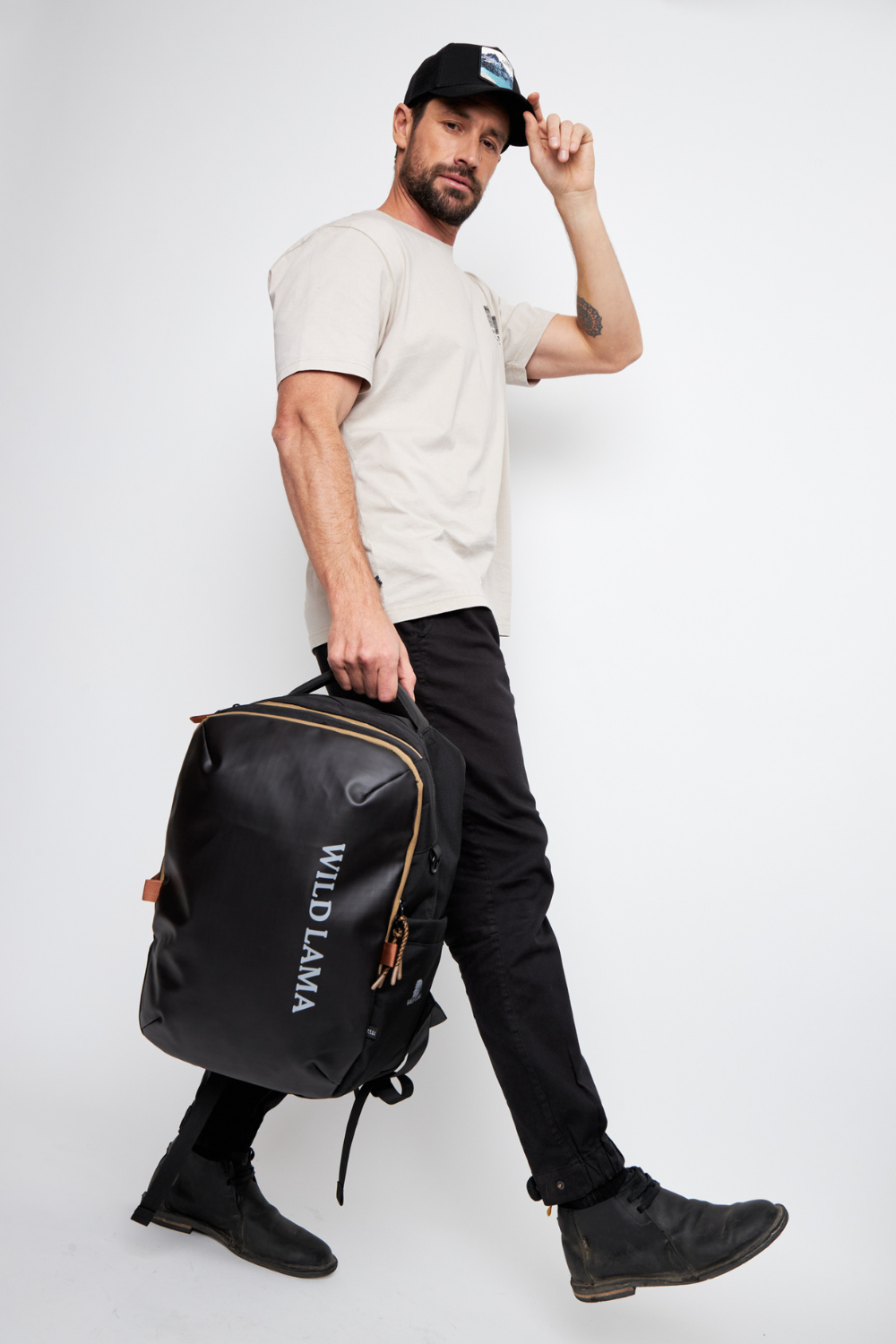 Mochila Travel Nala M Reciclada Negra 32 Lts.