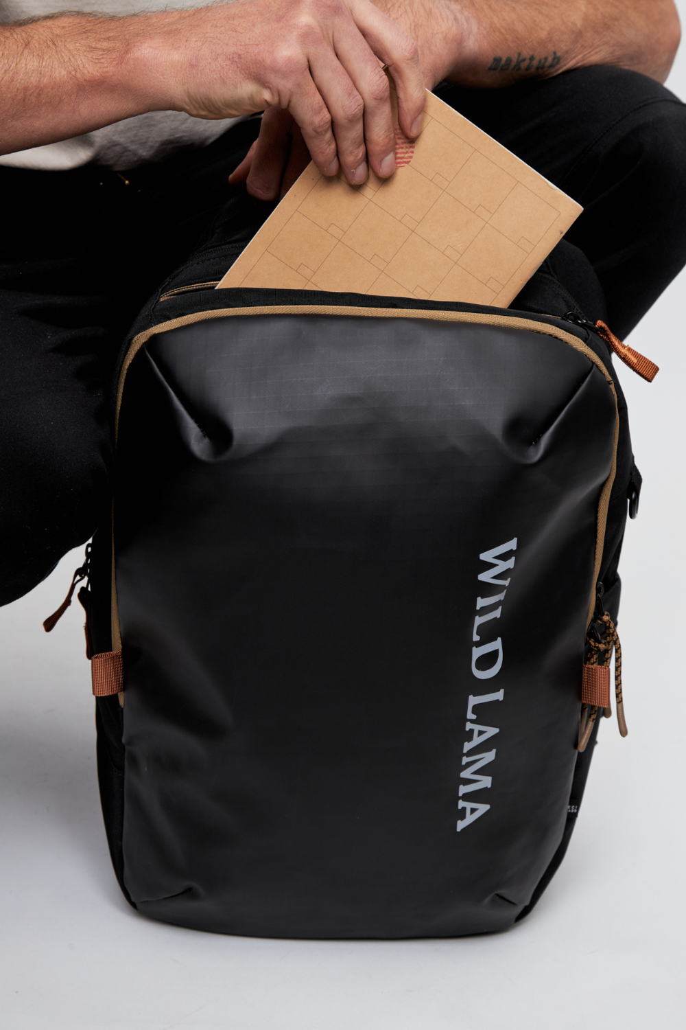 Mochila Travel Nala M Reciclada Negra 32 Lts.