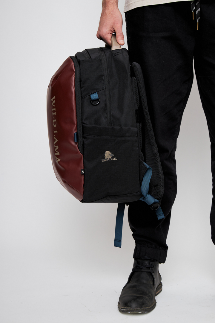 Mochila Travel Nala M Reciclada Burdeo 32 Lts.