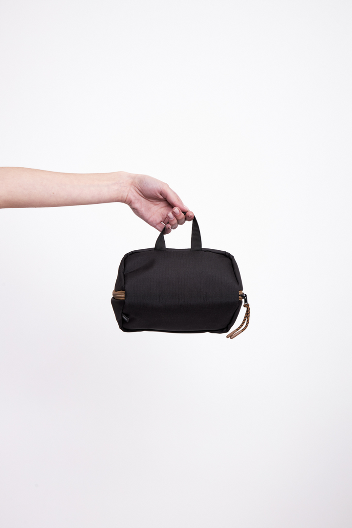 Neceser Travel Jackie Reciclado Negro 4 Lts.
