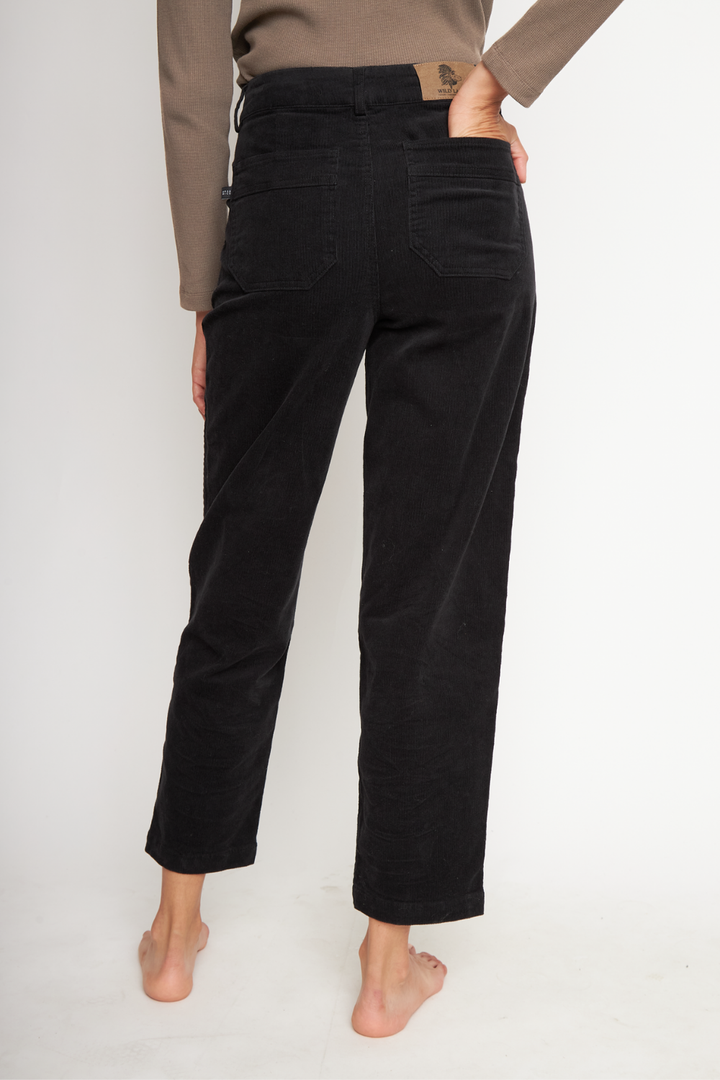 Pantalón Zela Cotelé Orgánico Negro Mujer