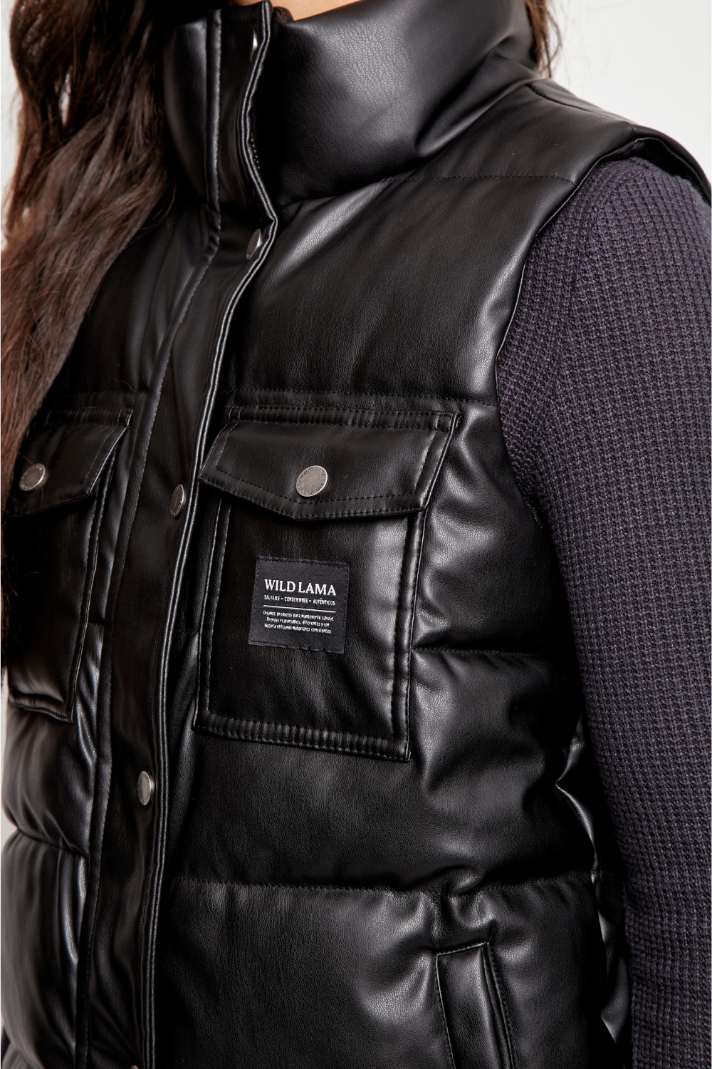 Parka Chic Puffa Pu Sin Mangas Reciclada Negra Mujer