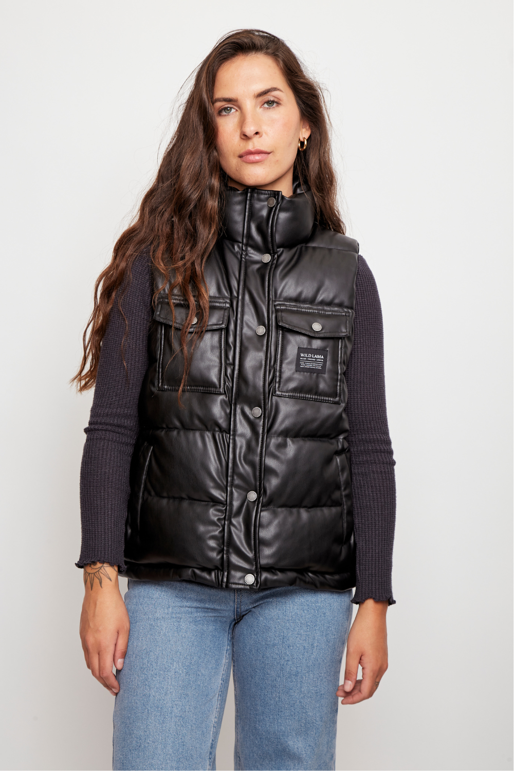 Parka Chic Puffa Pu Sin Mangas Reciclada Negra Mujer