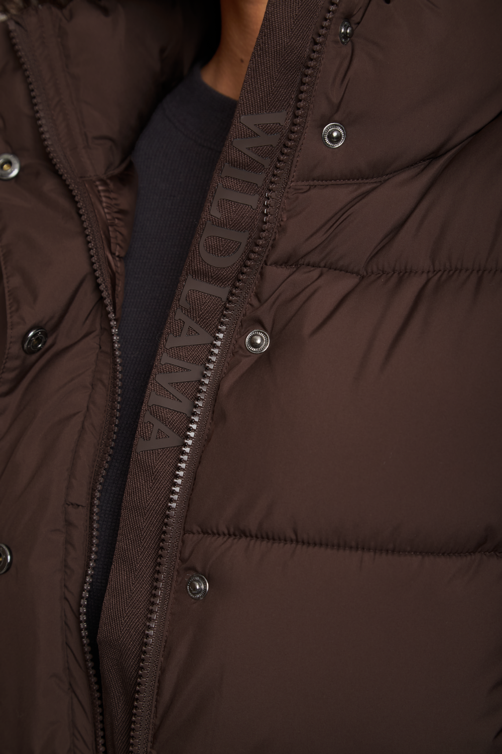 Parka Essential Reciclada Café Mujer