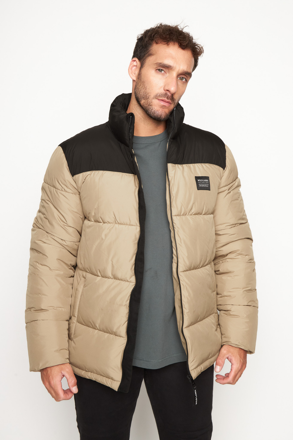 Parka Essential Reciclada Negra y Café Hombre