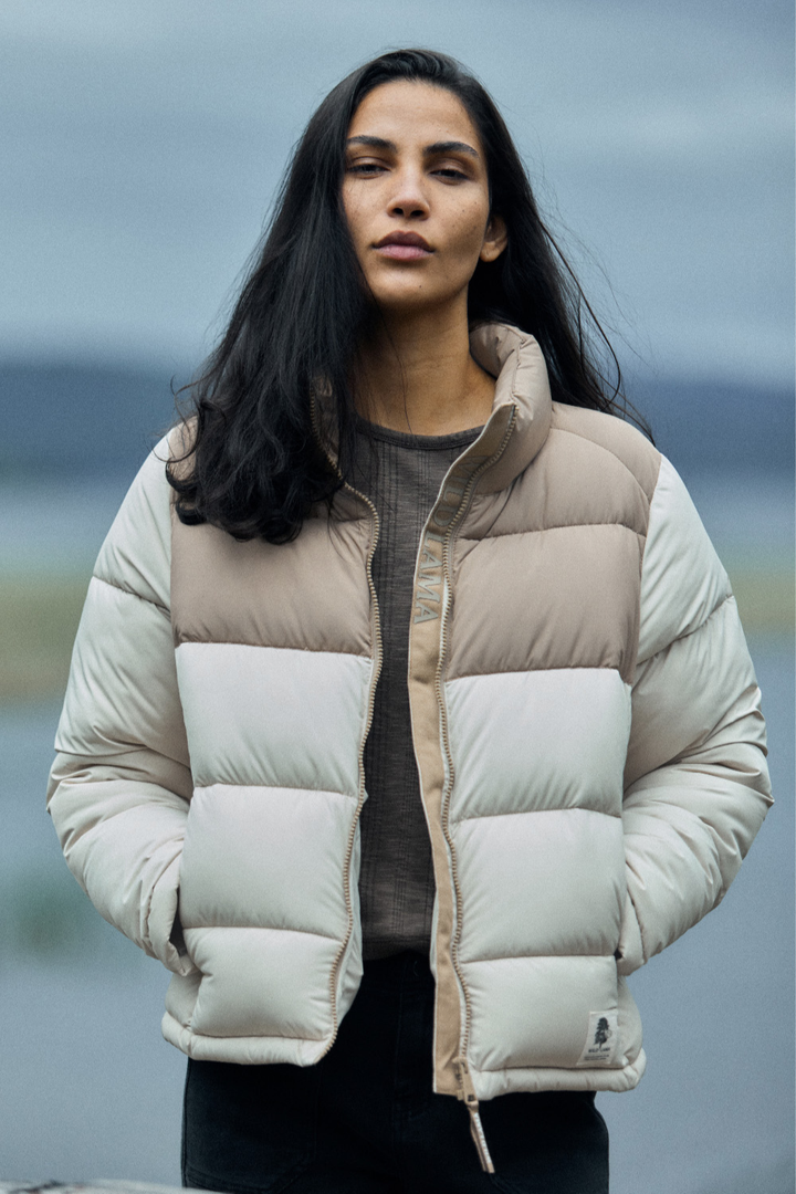 Parka Essential Reciclada Café Claro y Beige Mujer