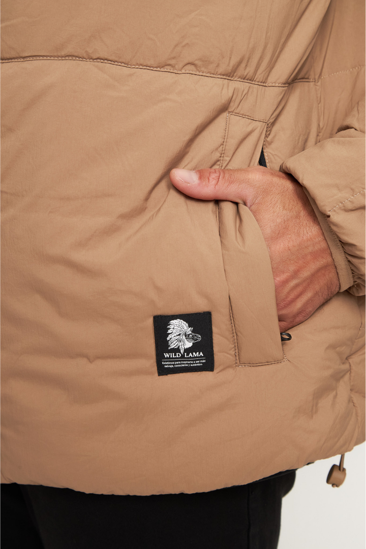 Parka PrimaLoft® Compactable Kun Reciclada Camel Hombre