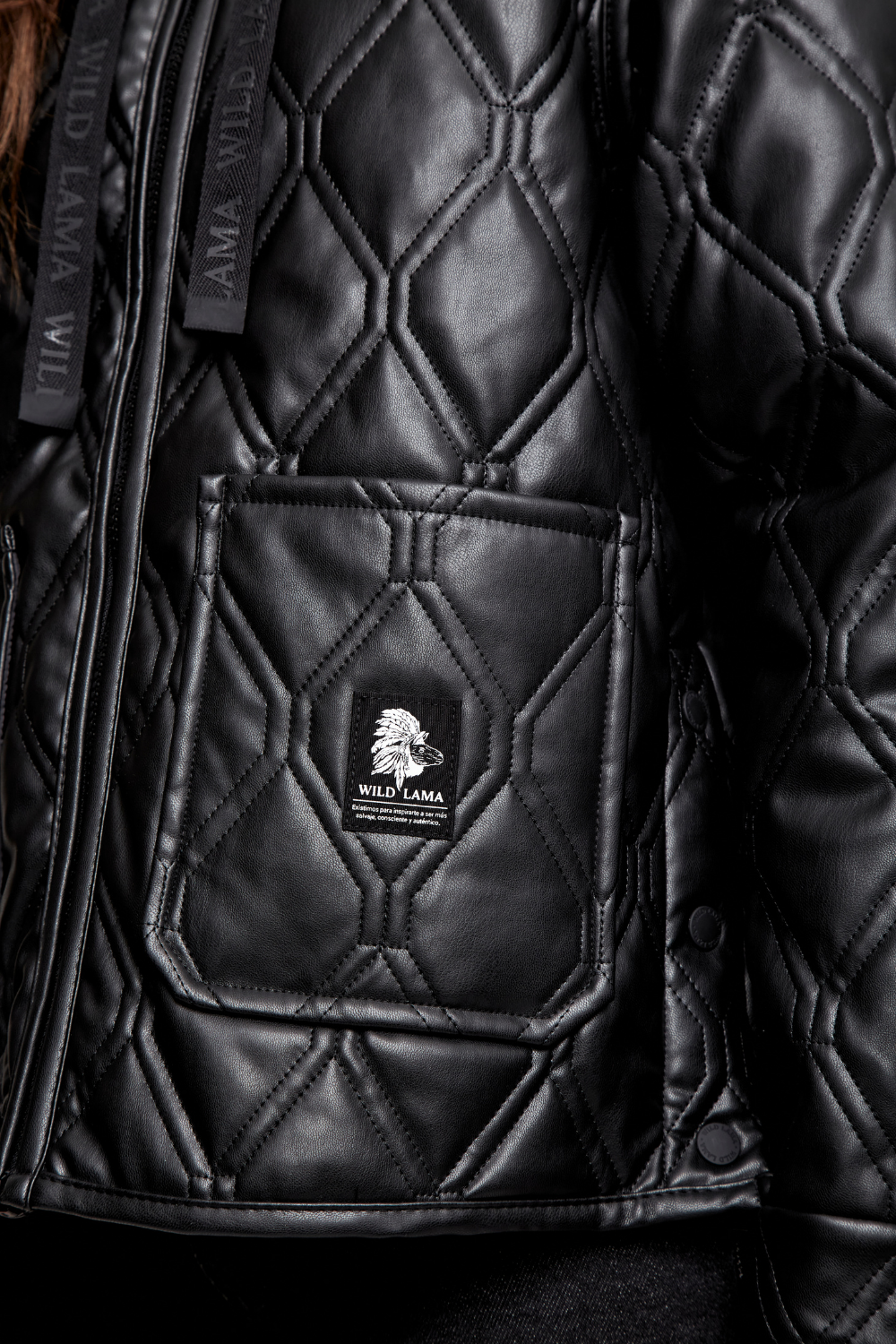 Parka Nita PU Reciclada Negro Mujer