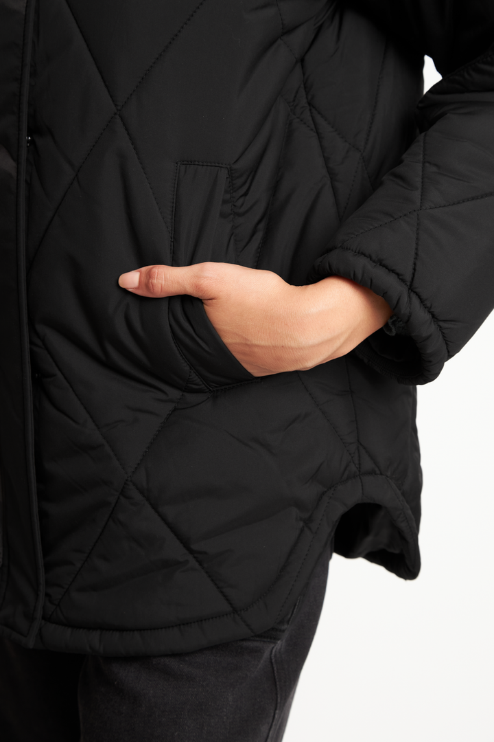 Parka Oni Reciclada Negra Mujer