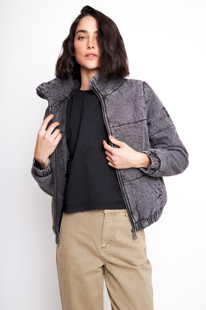 Parka Puffa Jeans Silveria Orgánica Negra Mujer