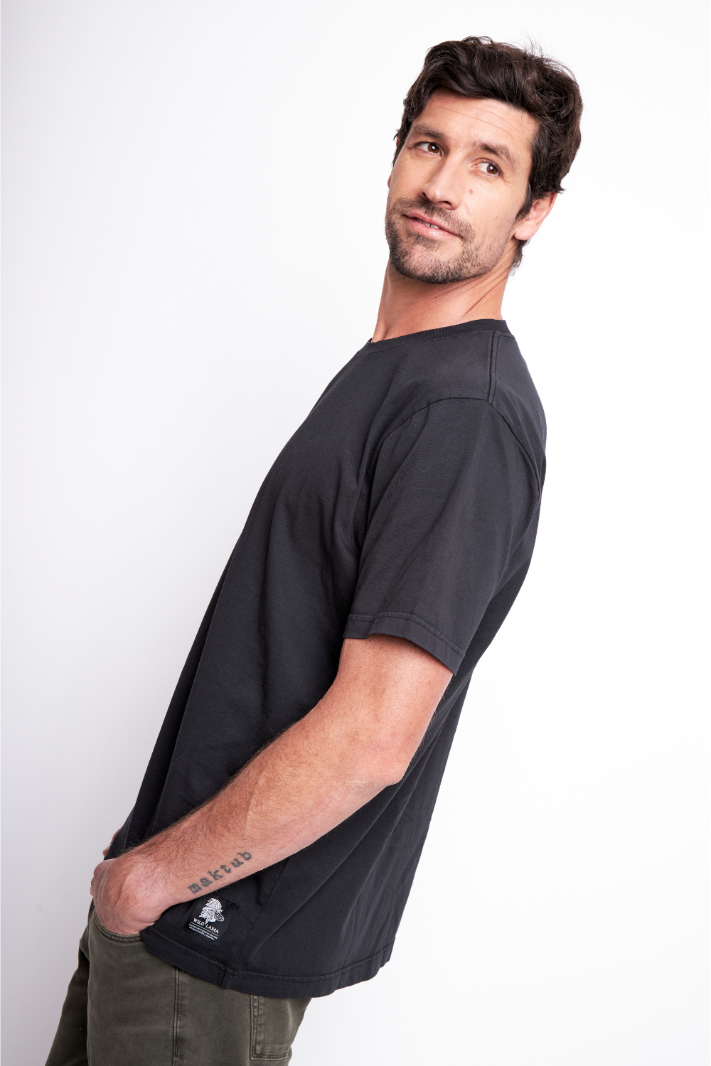 Polera Bat Orgánica Negra Hombre