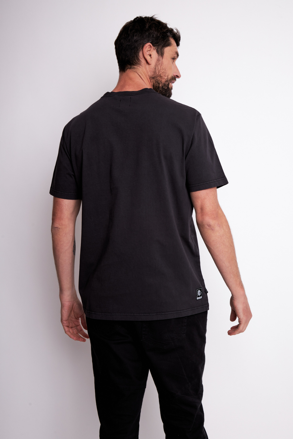 Polera Bat Orgánica Negra Hombre