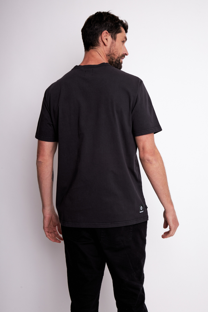 Polera Bat Orgánica Negra Hombre