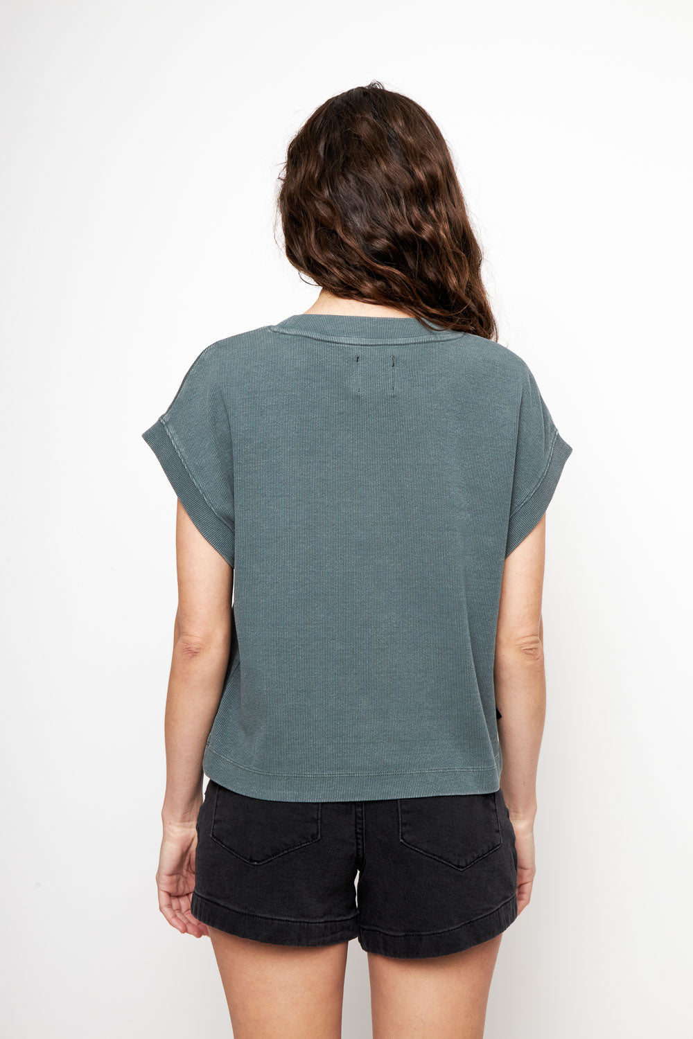 Polera Elis Orgánica Petróleo Mujer