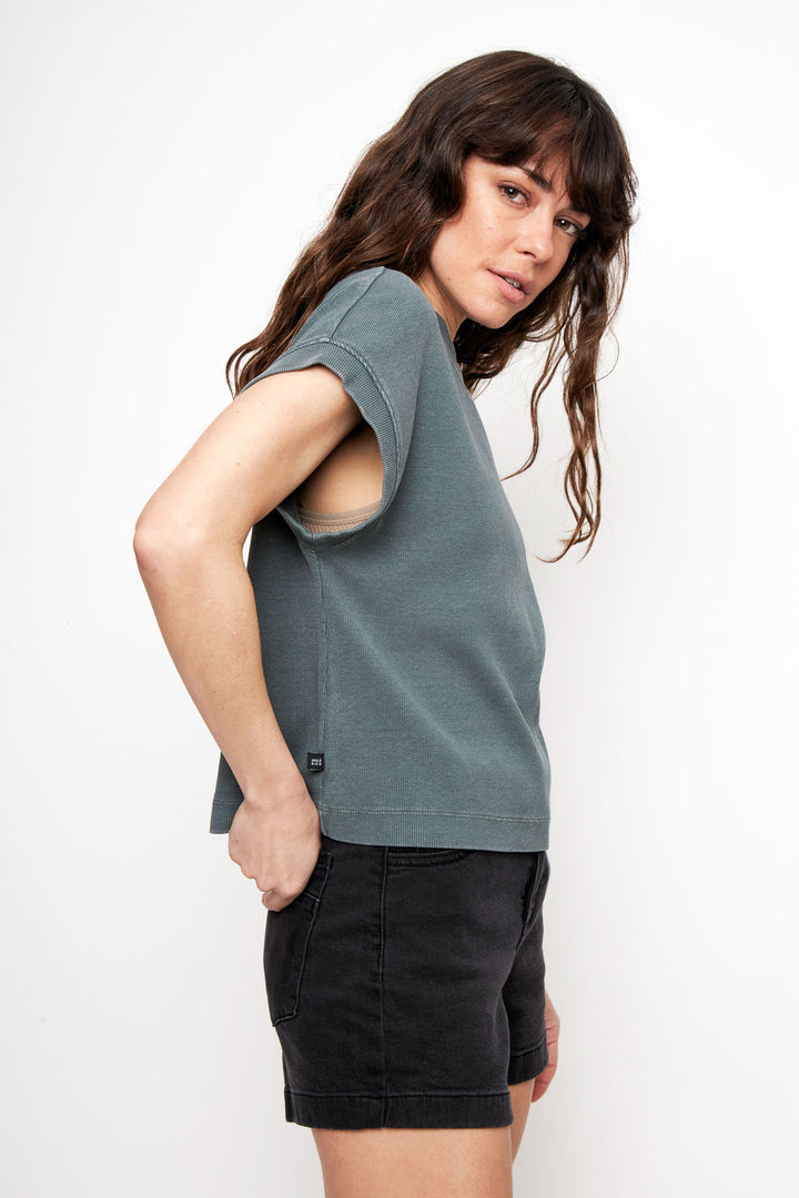 Polera Elis Orgánica Petróleo Mujer