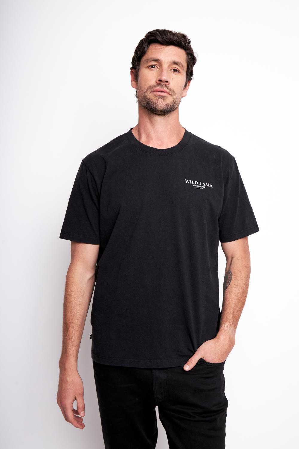 Polera Karu Orgánica Negra Hombre