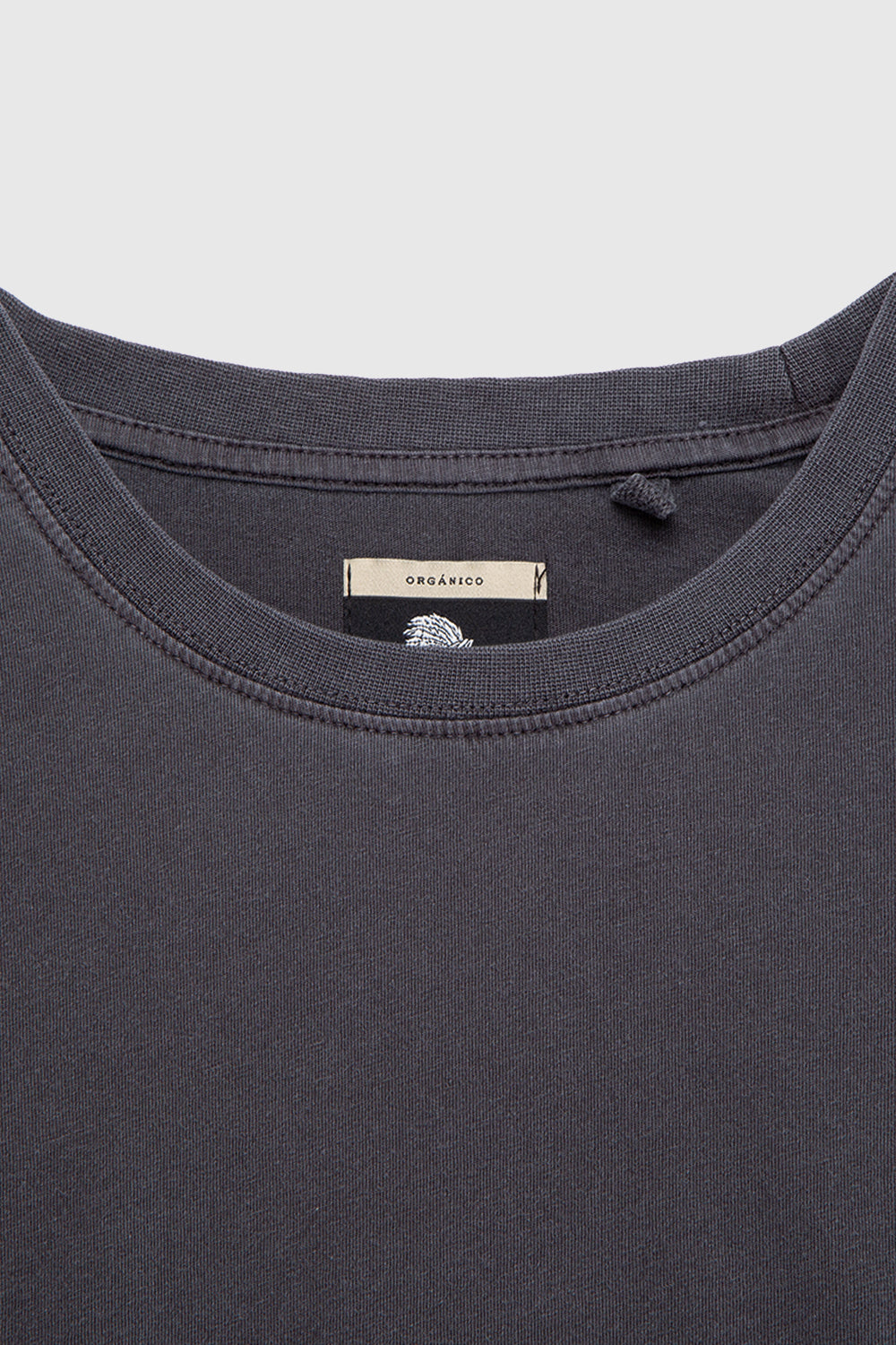 Polera Lilia Orgánica Gris Mujer