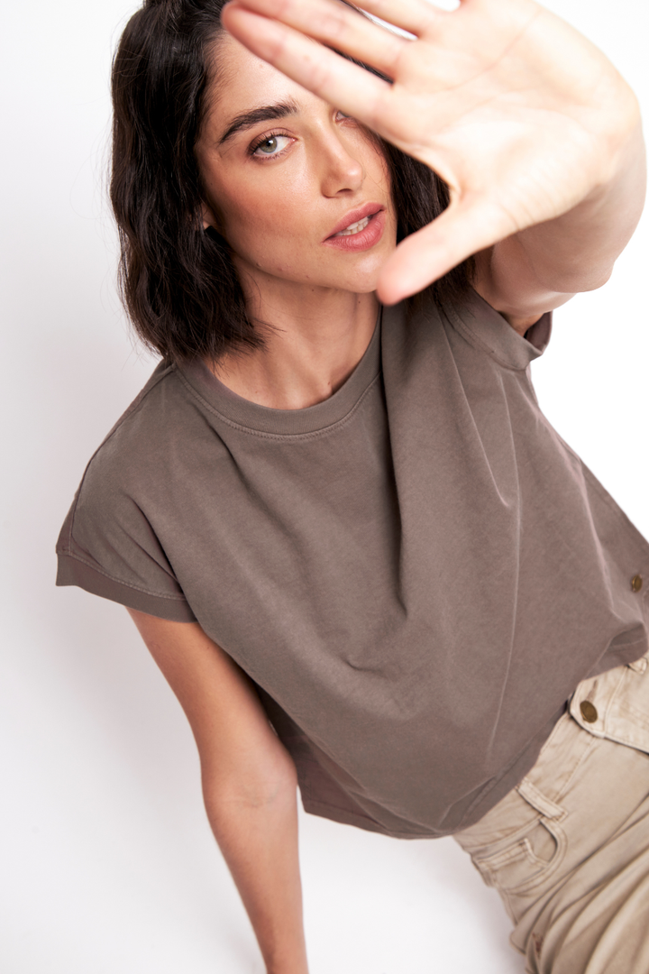 Polera Nina Orgánica Café Mujer