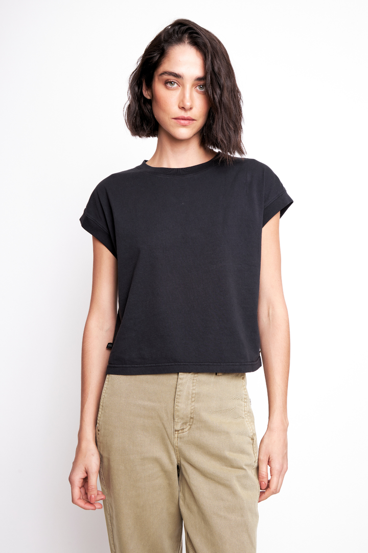 Polera Nina Orgánica Negra Mujer