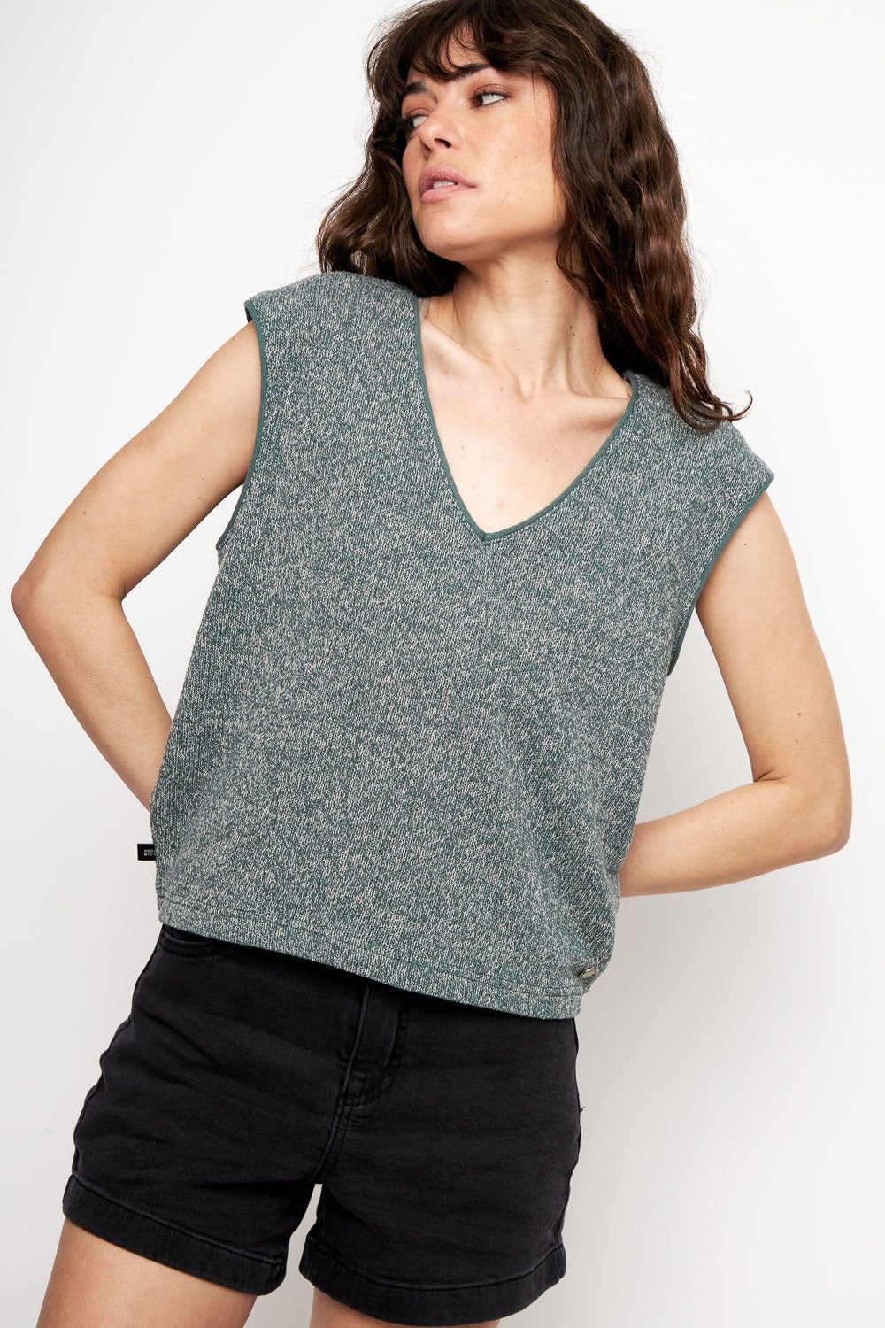 Polera Nora Orgánica Petróleo Mujer