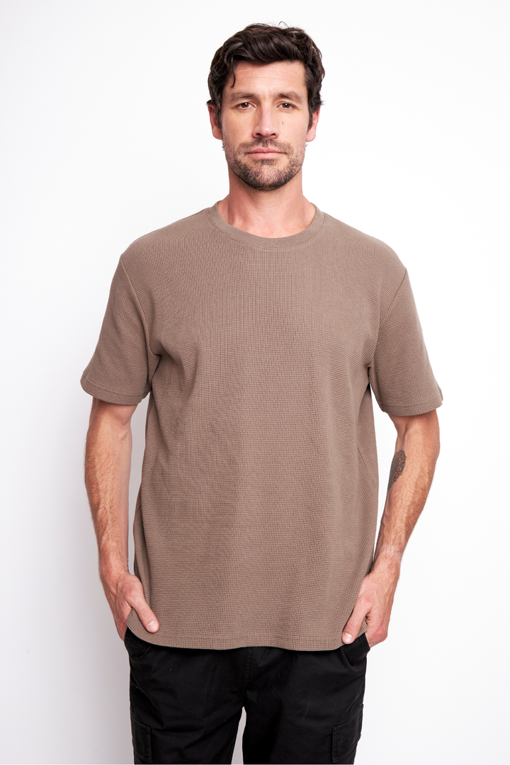 Polera Pater Waffle Orgánica Café Hombre