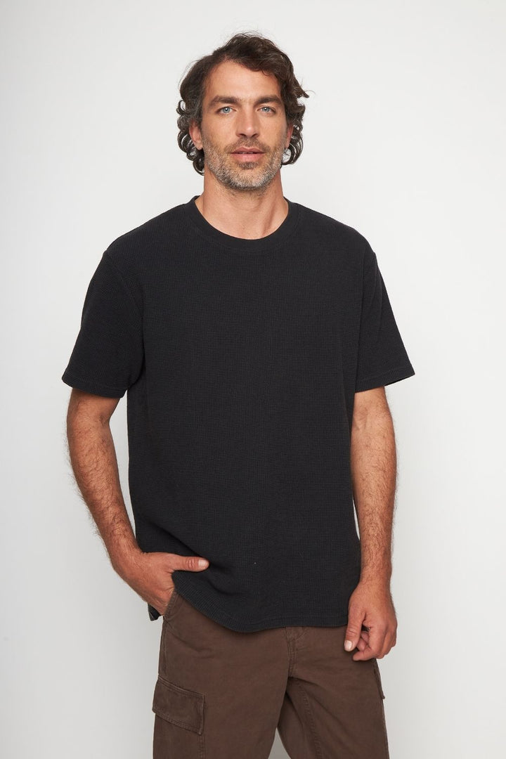 Polera Pater Waffle Orgánica Negra Hombre