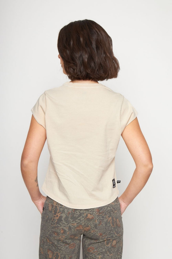 Polera Sari Orgánica Beige Mujer