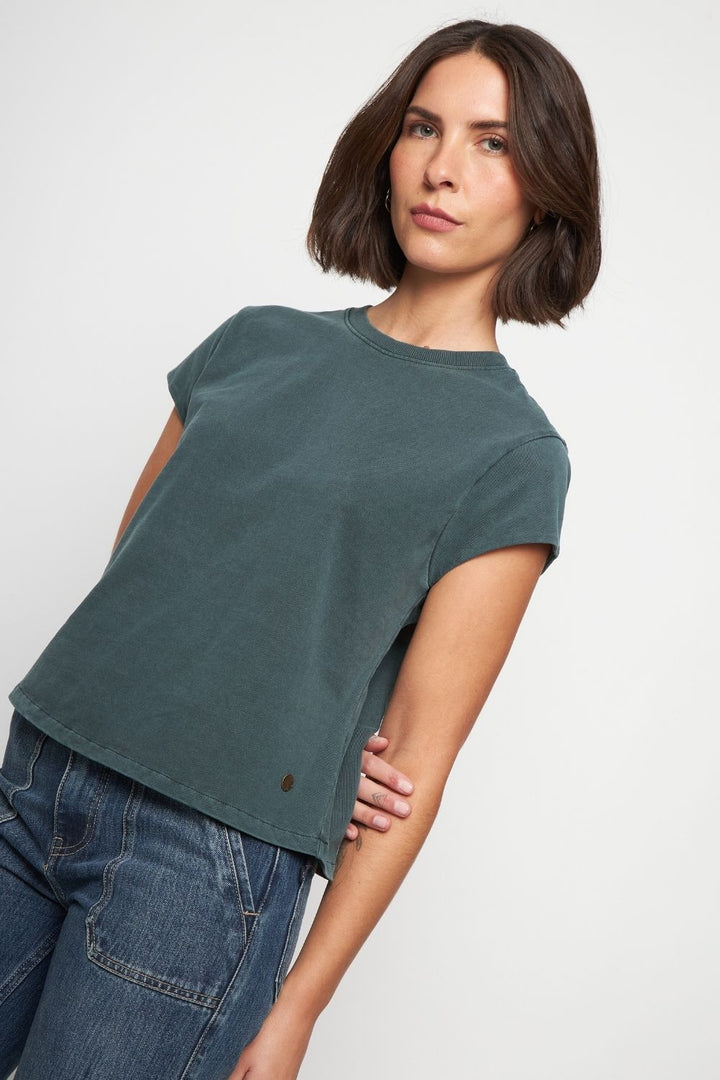 Polera Sari Orgánica Petróleo Mujer