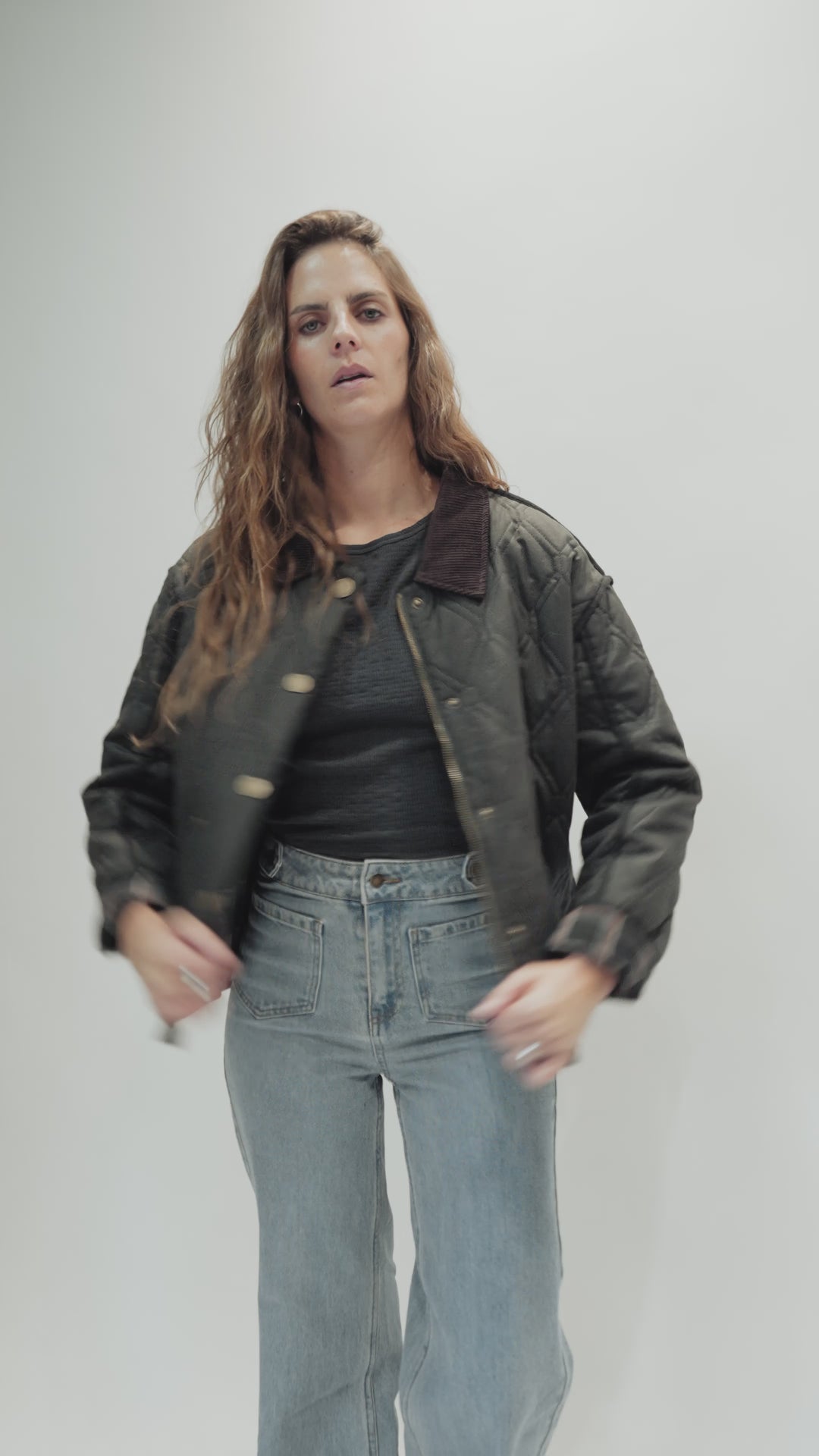 Chaqueta Nita Verde Mujer video