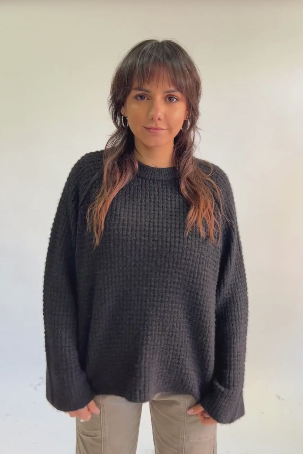 Sweater Akebia Reciclado Negro Mujer | Wild Lama