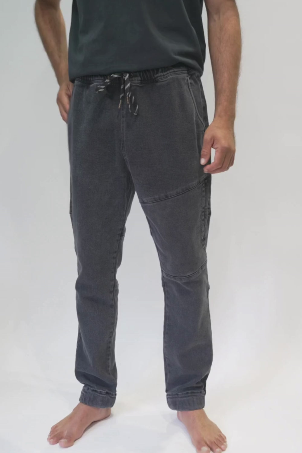 Pantalón Gres Orgánico Negro Lavado Hombre