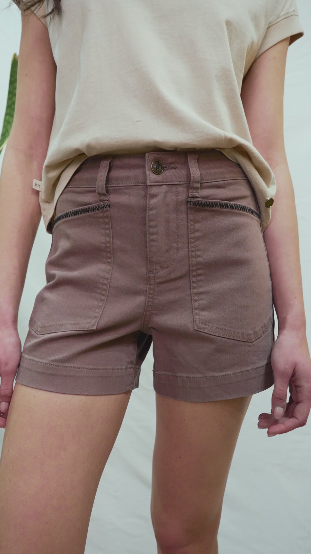 Short Nix Orgánico Denim Café Mujer