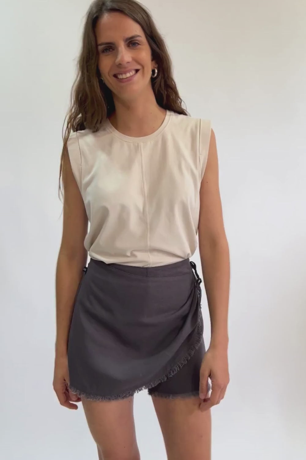 Falda Short Quilla Con Lino Negro Mujer