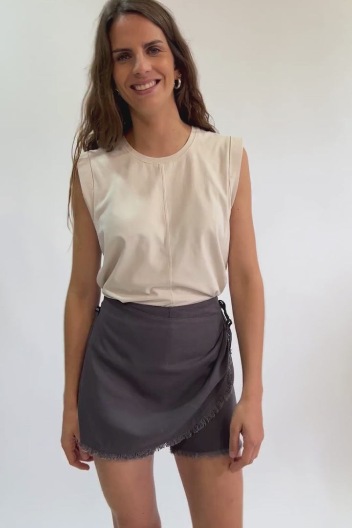 Falda Short Quilla Con Lino Negro Mujer