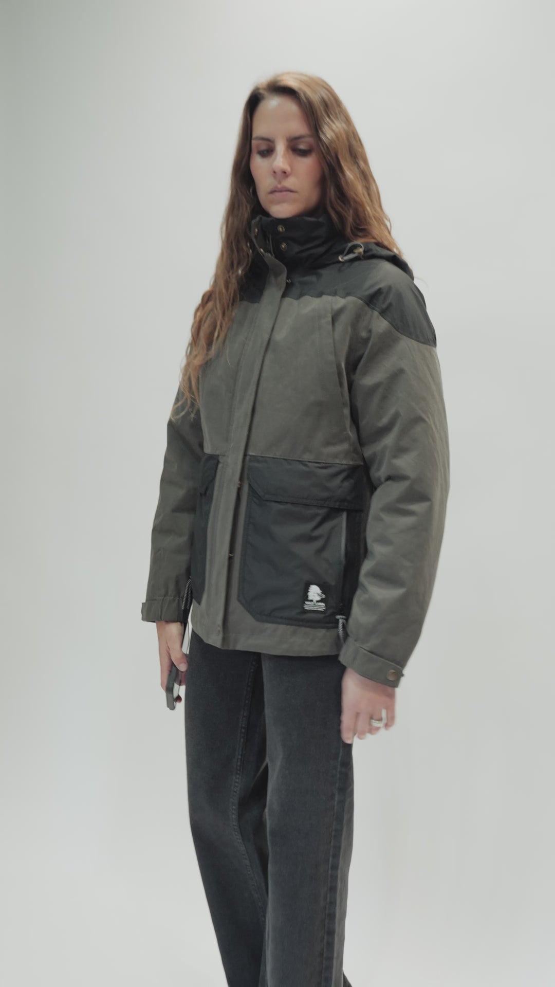 Parka_Ruga_mujer_video