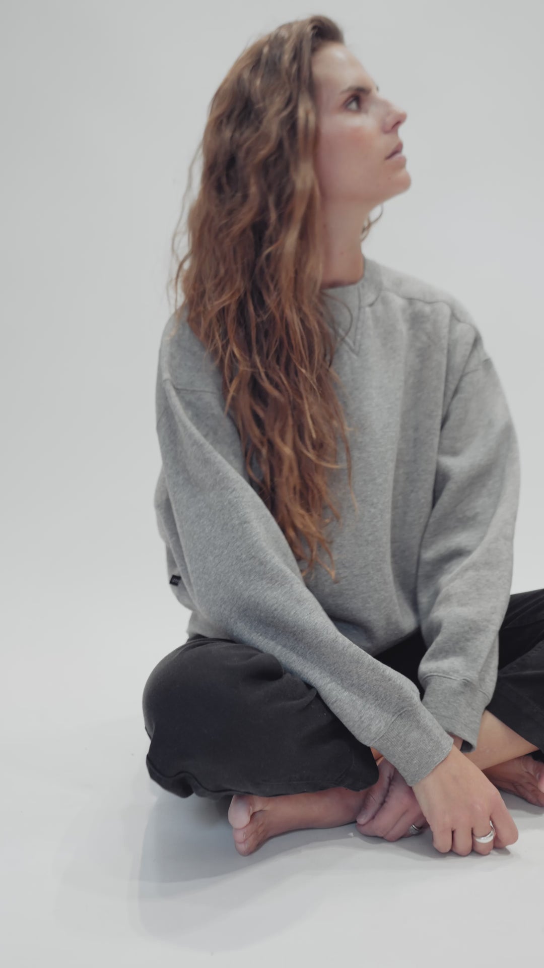 Poleon Torino Gris Mujer video