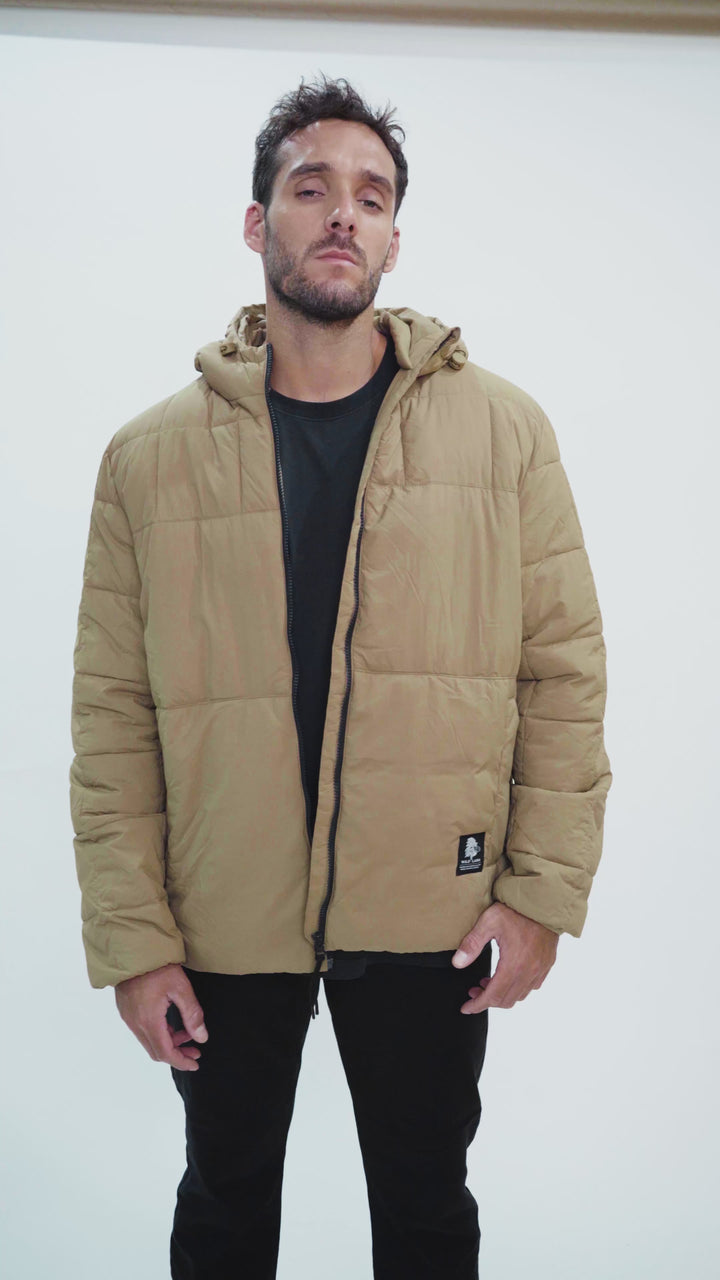 Parka PrimaLoft® Compactable Kun Reciclada Camel Hombre