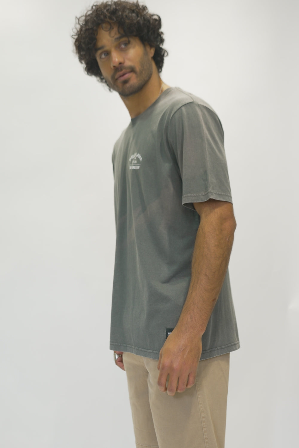 Polera Soles Orgánica Gris Hombre